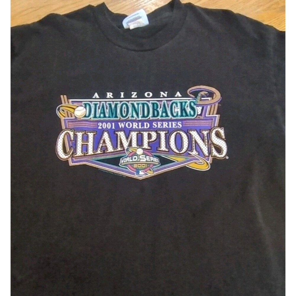 Arizona Diamond Backs 2001 World Series Champions T-shirts XL (72)